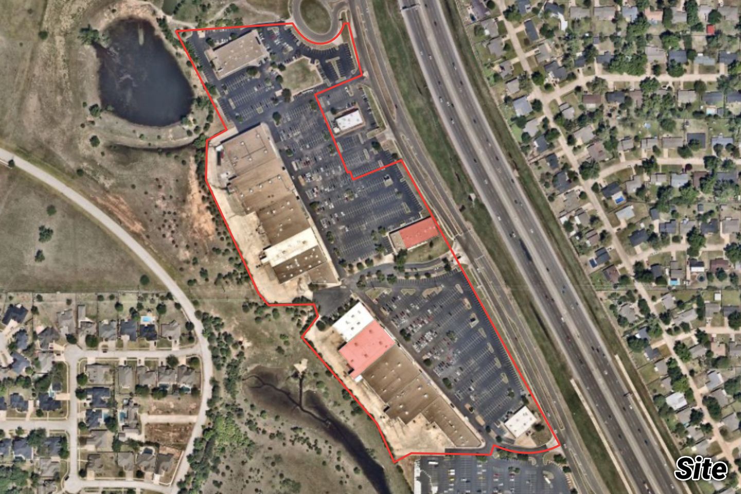 Skechers, Burlington to occupy space in Parkway Plaza